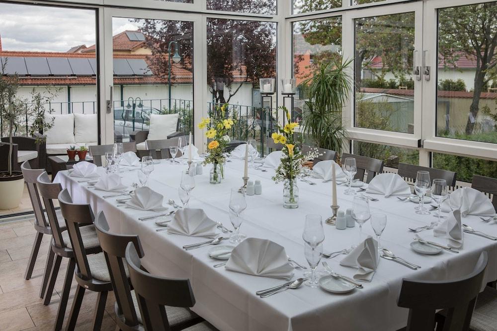 Hotel Linderhof Erfurt Buitenkant foto